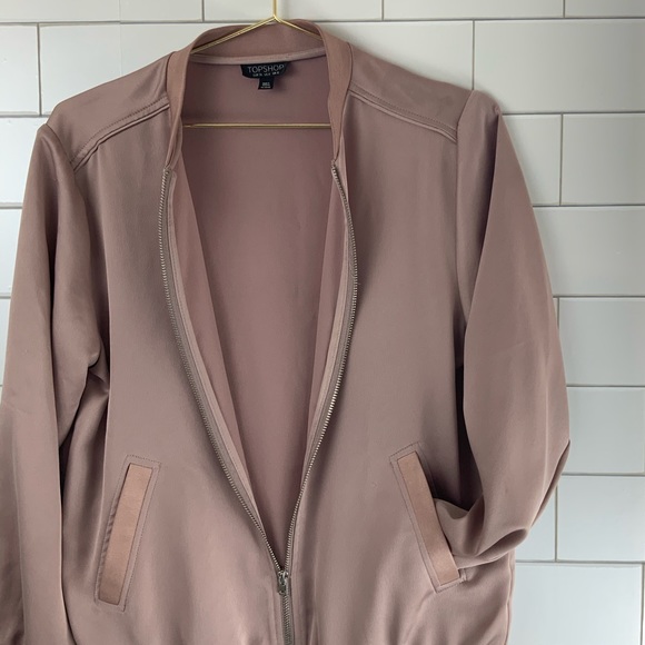 Topshop Jackets & Blazers - Topshop Blush Silk Bomber Jacket size 8